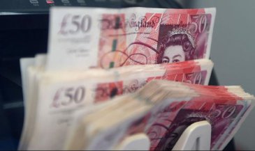 英國宣布300億英鎊新經(jīng)濟(jì)刺激計(jì)劃